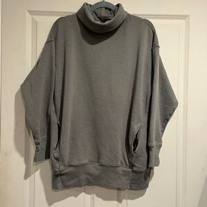 Aerie Green Turtleneck Sweatshirt with Pockets